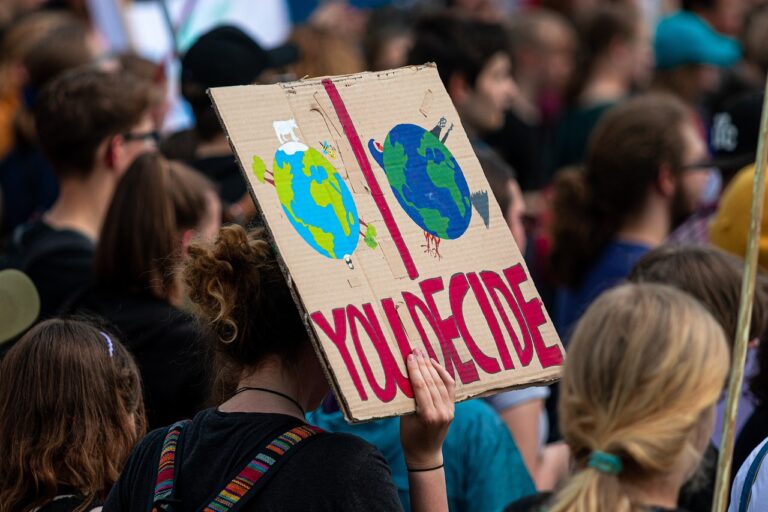 Marsz Klimatyczny w Polsce: Głos Dla Ziemi i Przyszłych Pokoleń